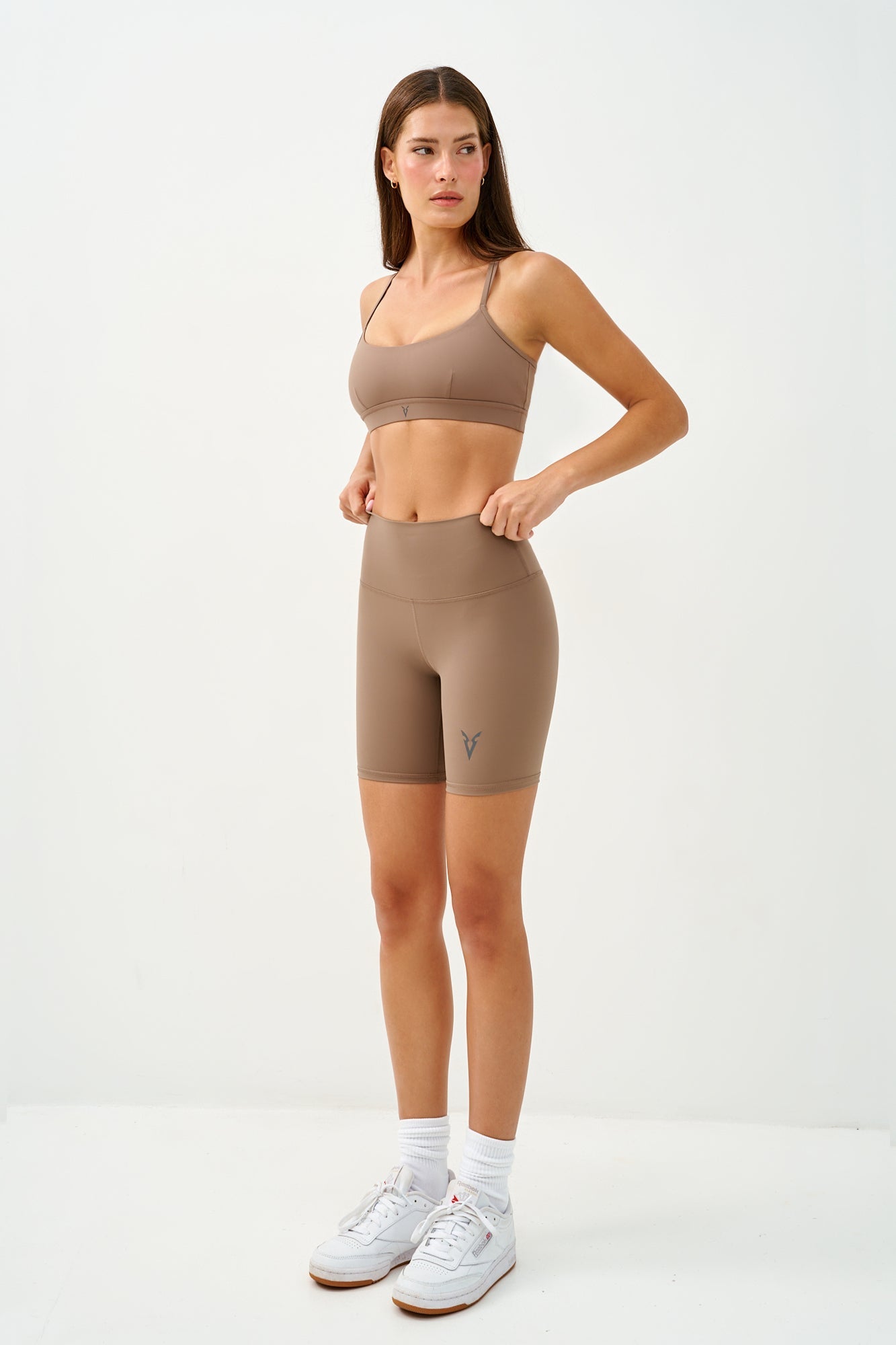 חזיית ספורט STRAPPY - Tan