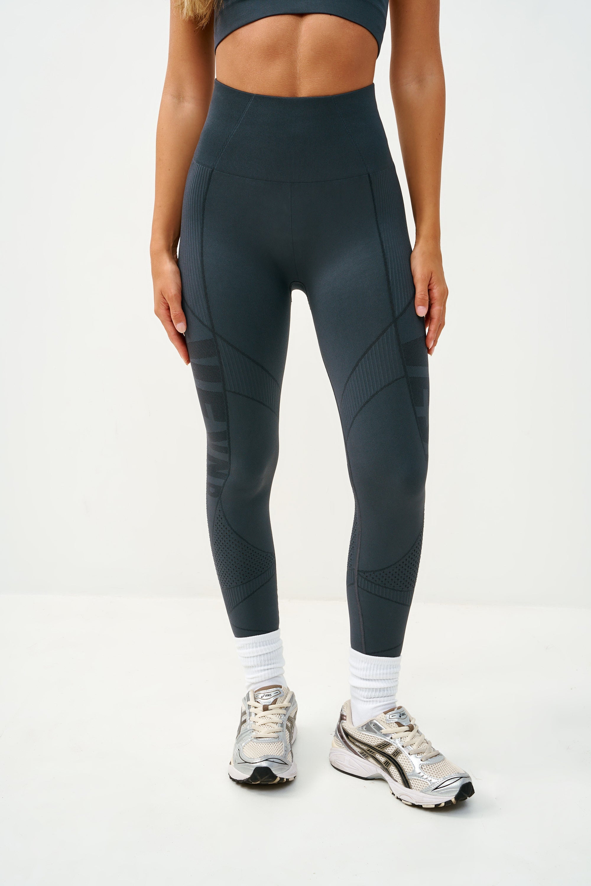 טייץ SEAMLESS - Dark Gray